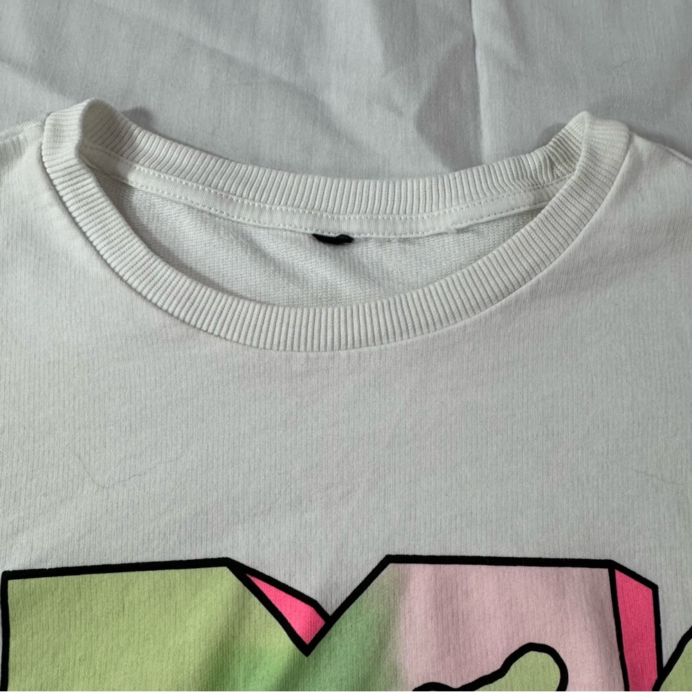 G65. Women’s MTV Logo Cropped Sweatshirt (M) - Picture 4 of 6